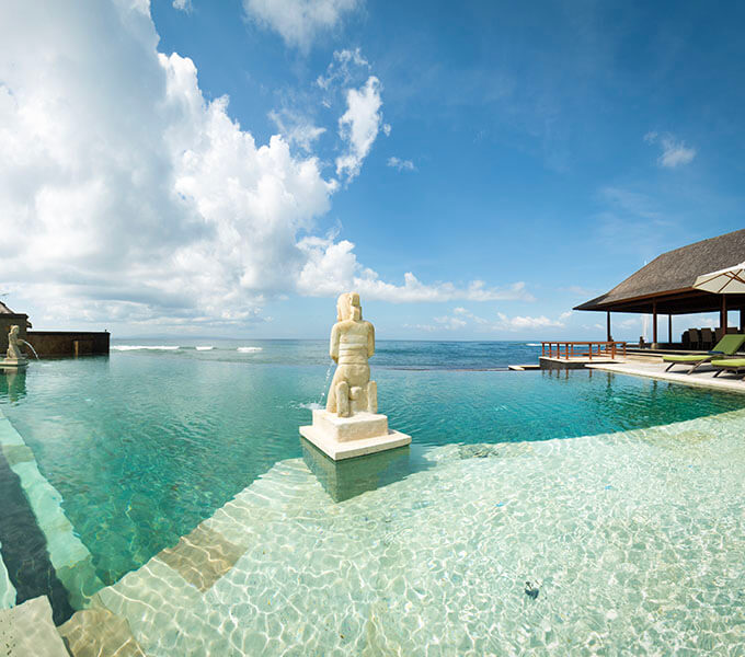 Villa Bayu Gita Beachfront - The pool